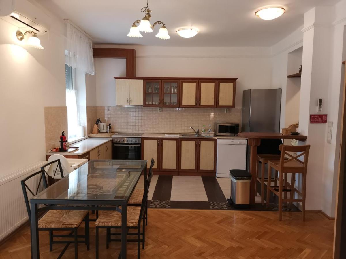 Sugár apartman Debrecen Exterior foto